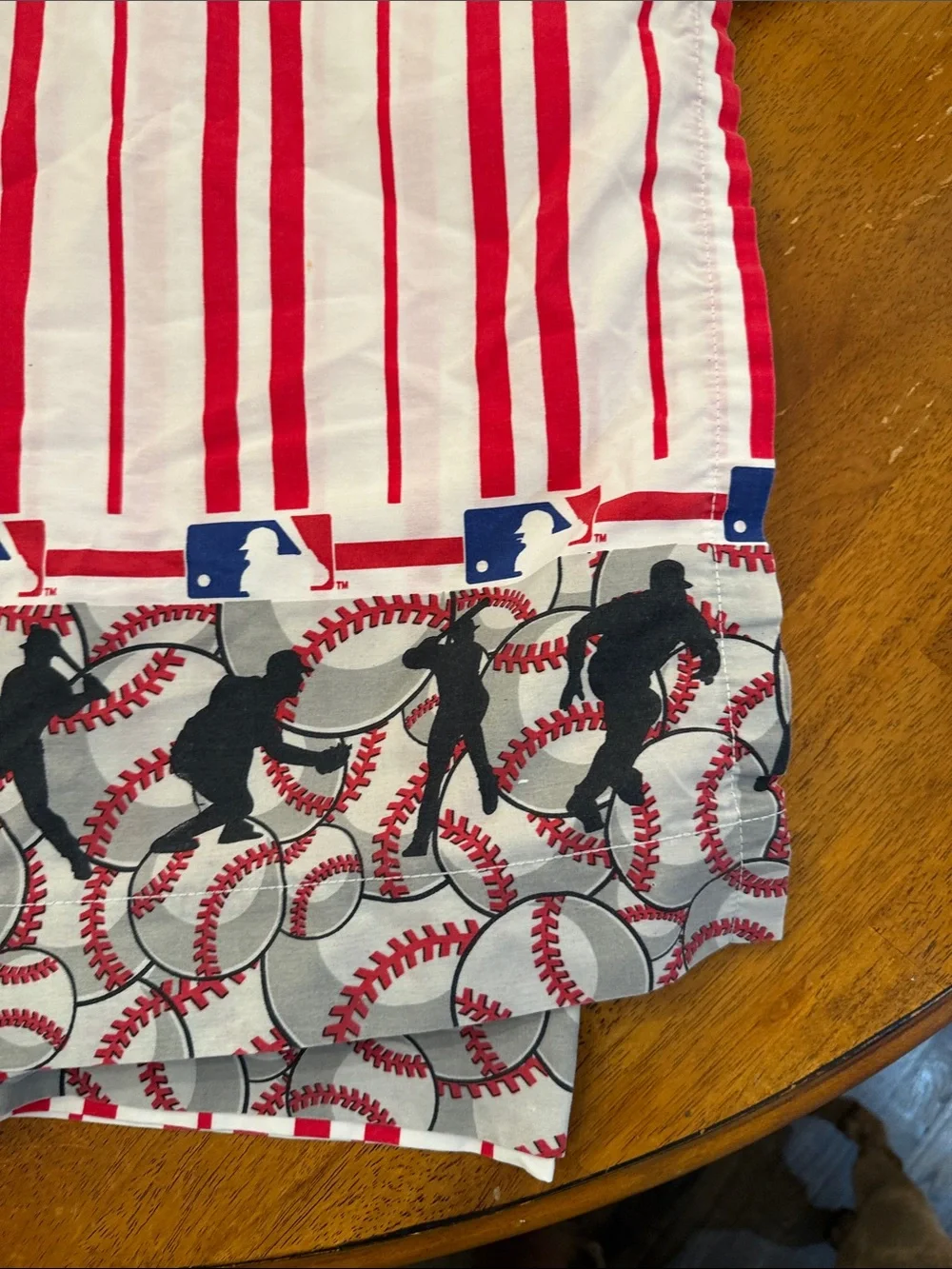 MLB Red & White Baseball Stripe Sheet